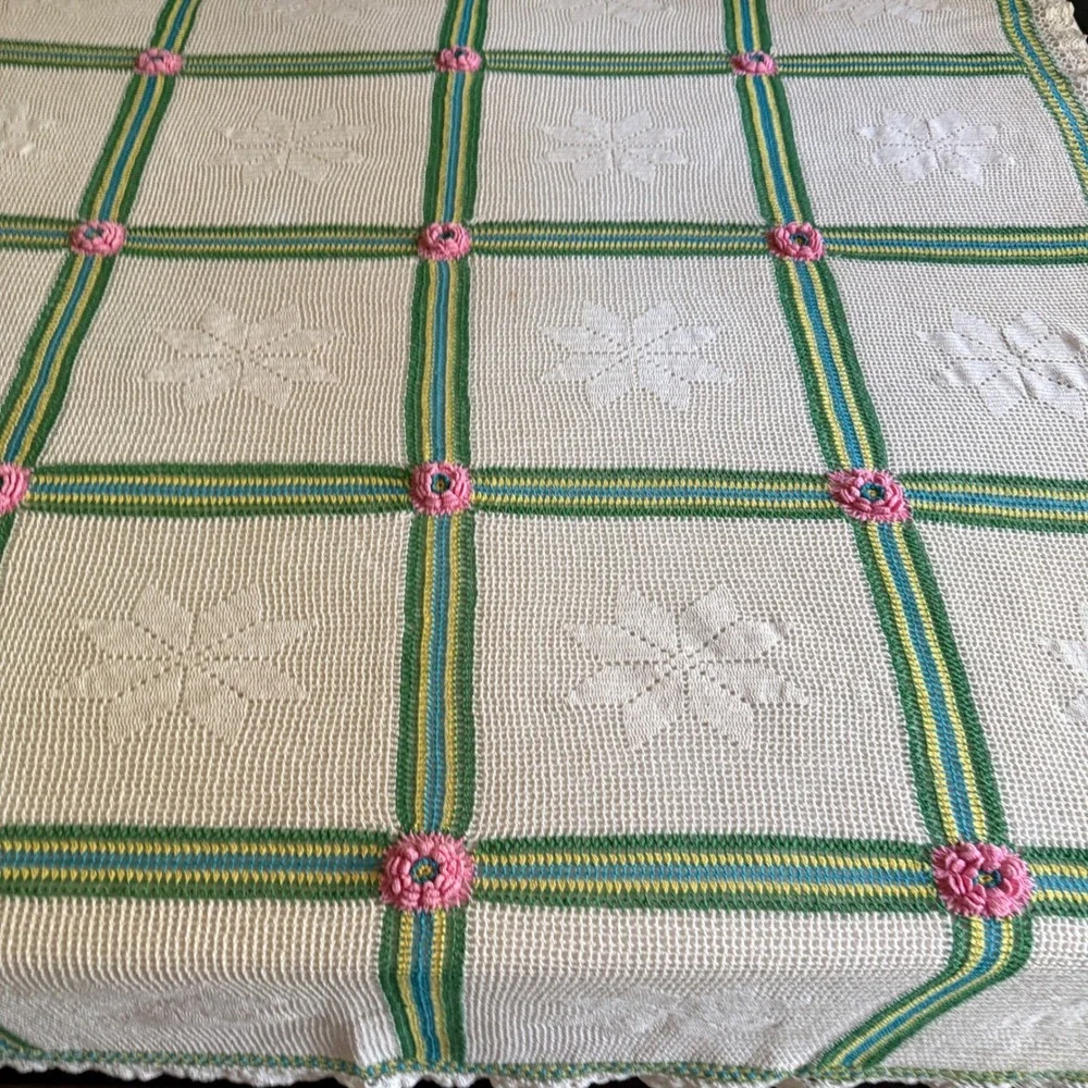 Vintage Handmade Crochet Bedspread Star Pattern Pink Rose Floral TWIN XL